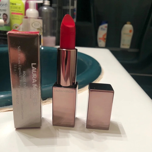 NIB LAURA MERCIER ROUGE ULTIME LIPSTICK - Picture 2 of 7